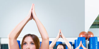 Opnå vægttab på bootcamp gennem holdtræning og personlig vejledning